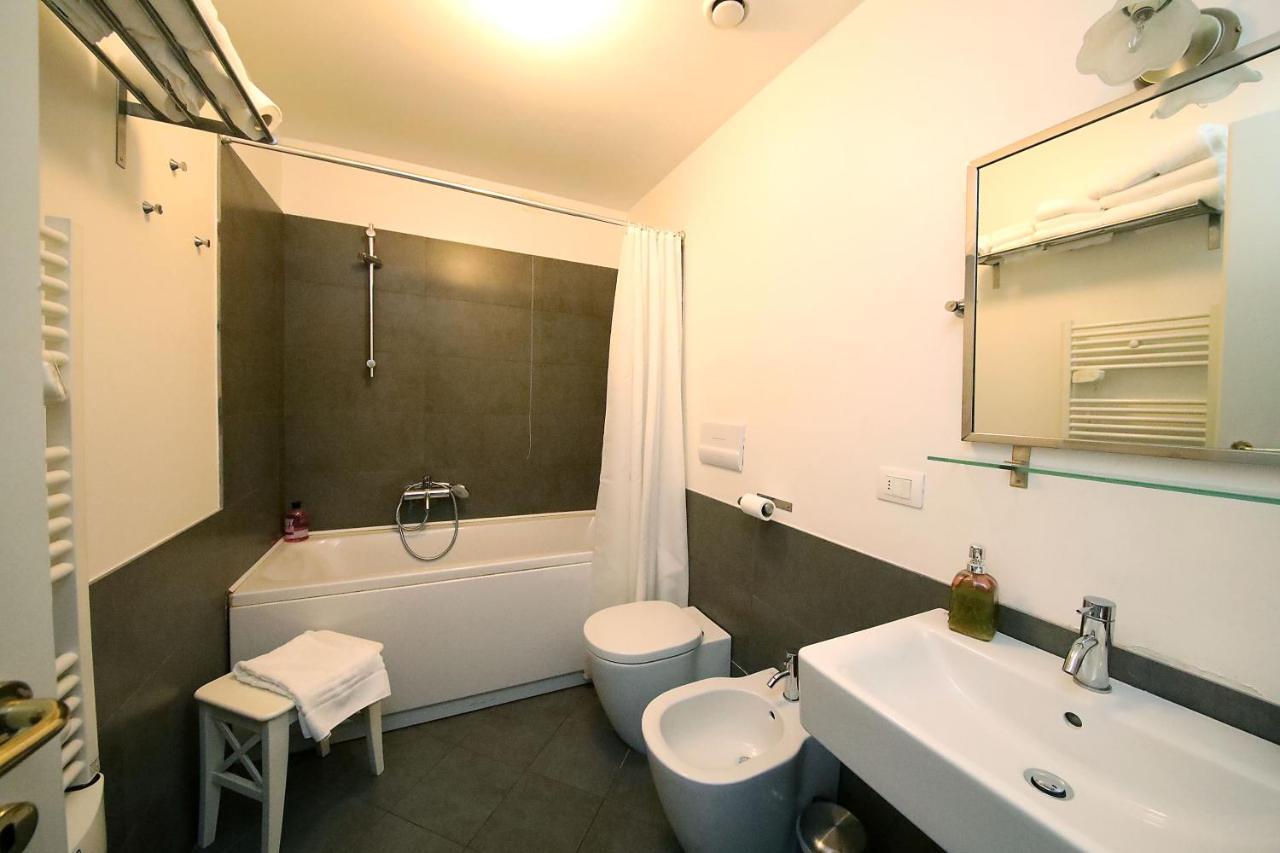 La Superba Rooms & Breakfast Genova Exterior foto